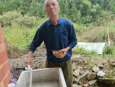 乡村饮水改善见闻：清泉入户润民心 开启美好新生活